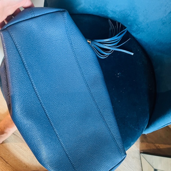 Magnificent Authentic Classic Gucci bag- great condition!! - Picture 9 of 11